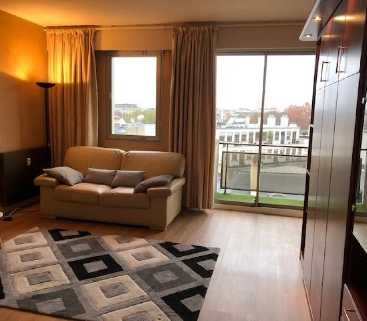 Location Paris Appartement 00740945