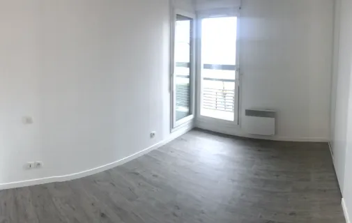 Location Saint-Cyr-l'École Appartement 04106144