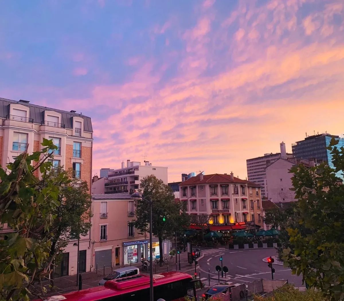 Location La Garenne-Colombes Appartement 12e02379