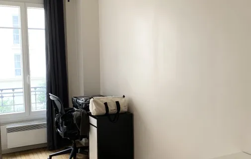 Location La Garenne-Colombes Appartement 12e02379