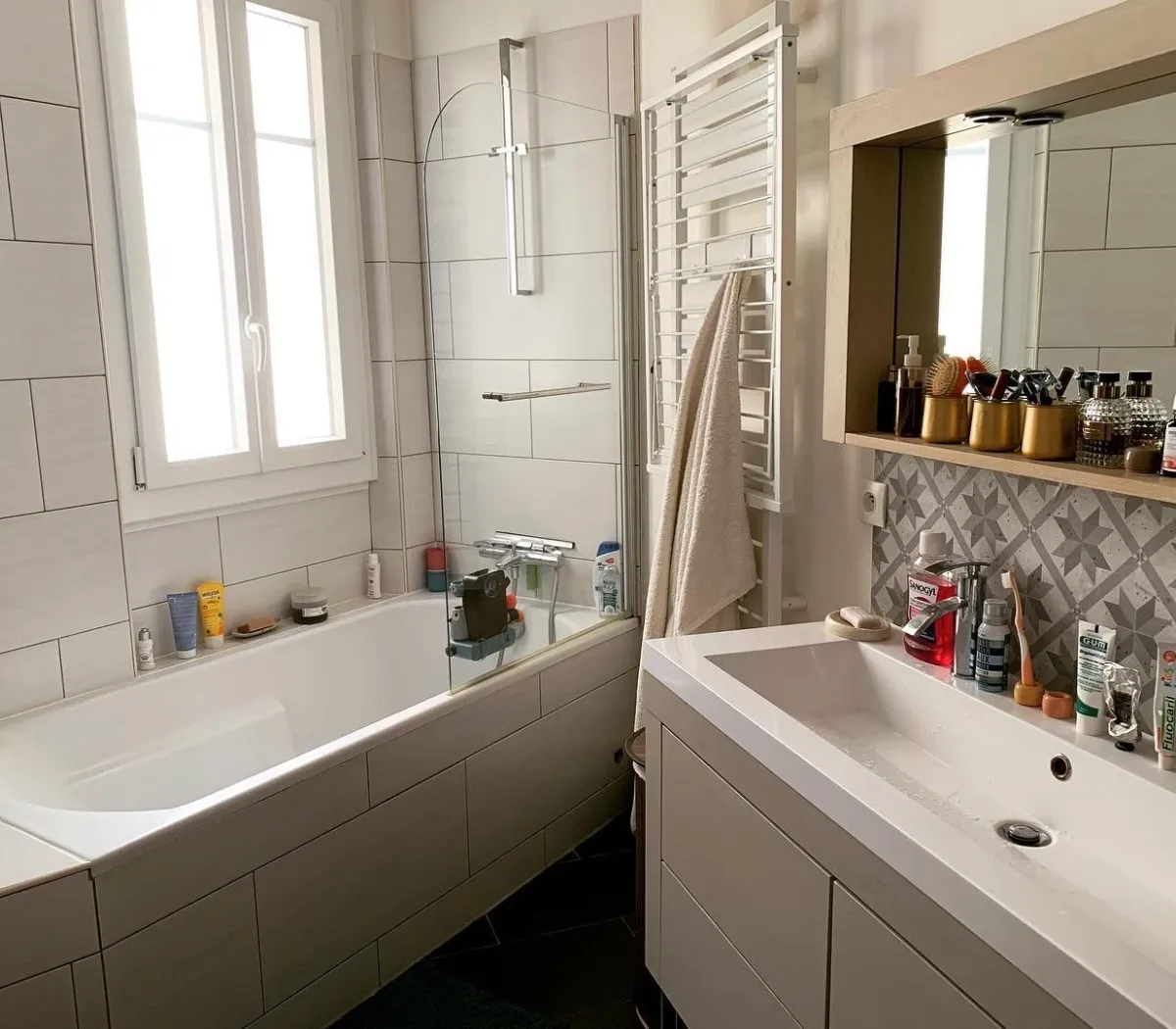 Location La Garenne-Colombes Appartement 12e02379