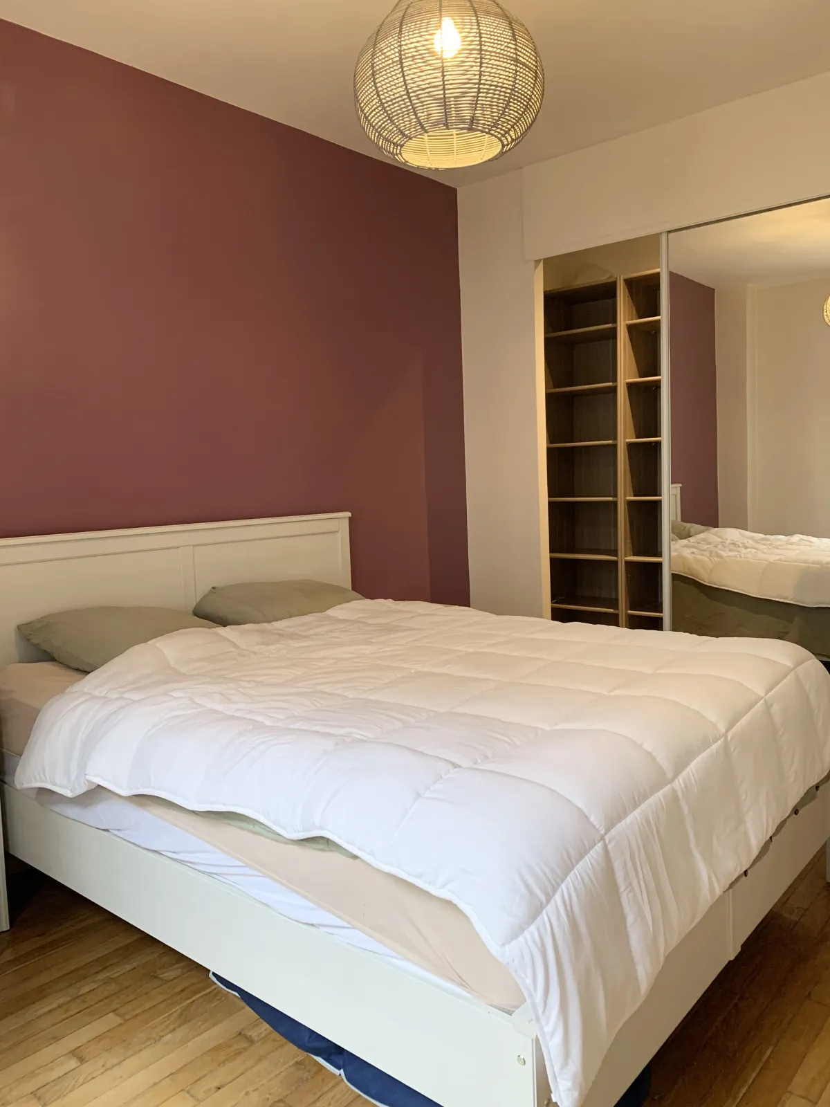 Location La Garenne-Colombes Appartement 12e02379