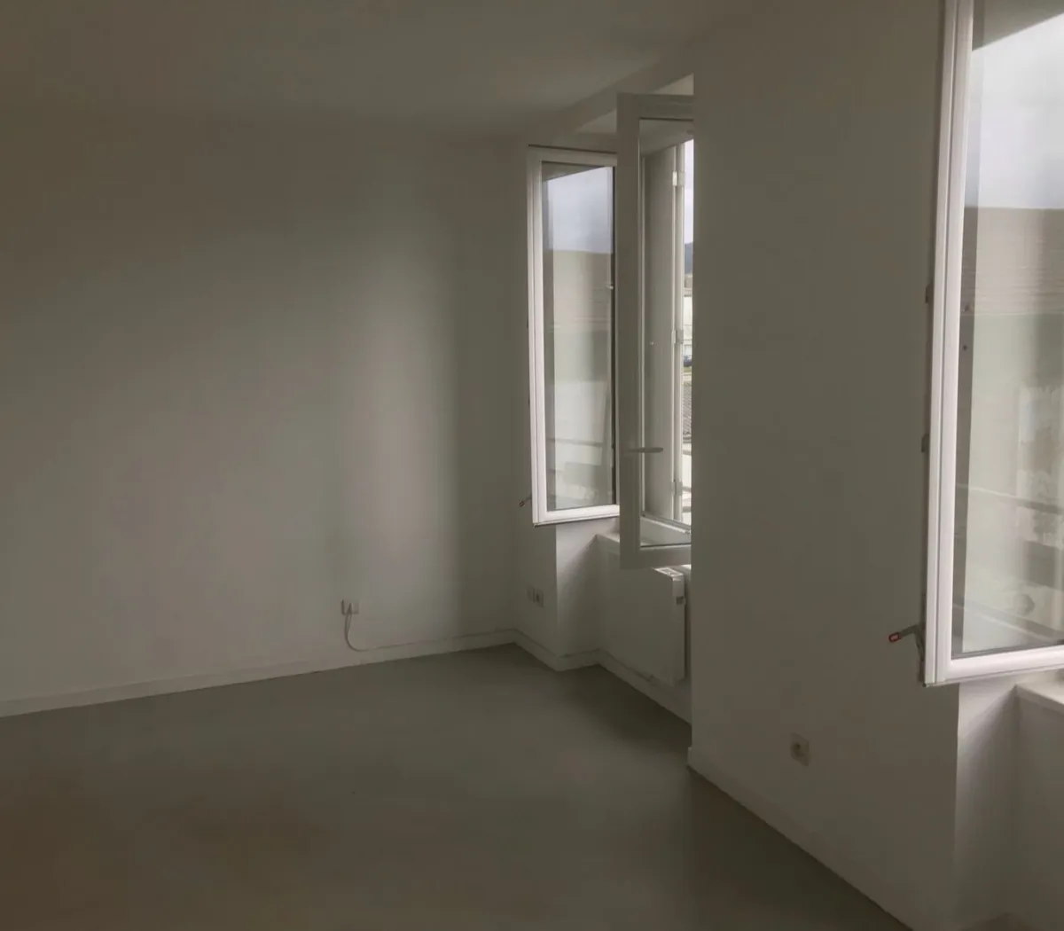 Location Le Chambon-Feugerolles Appartement 177d6742