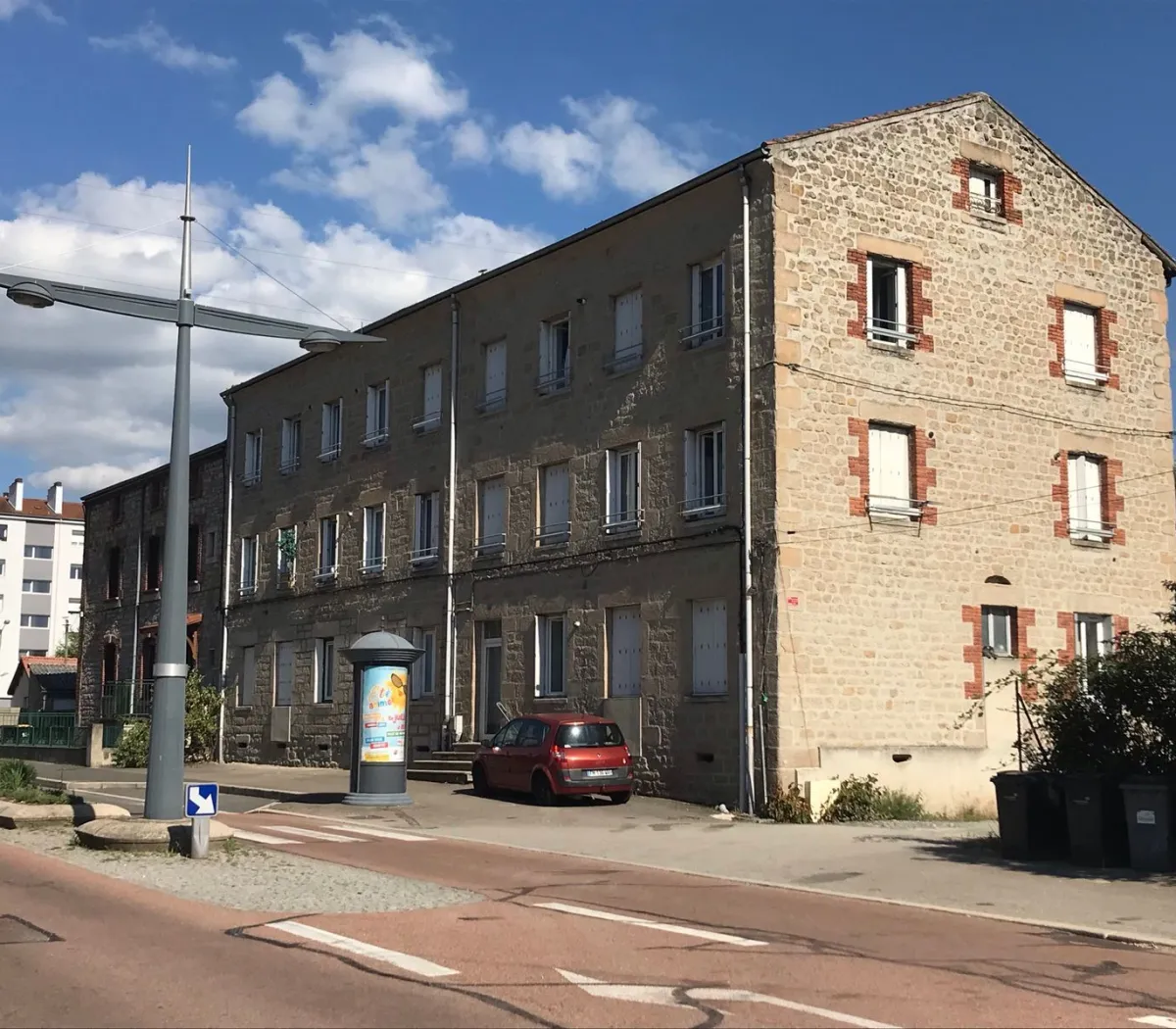 Location Le Chambon-Feugerolles Appartement 1850d2d6