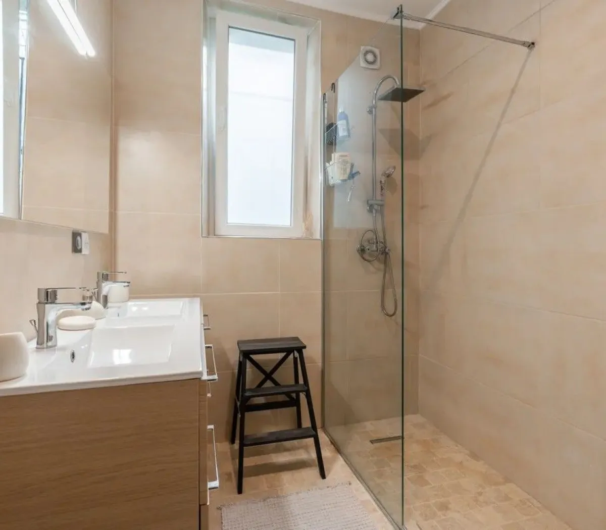 Location Paris Appartement 18d1477e