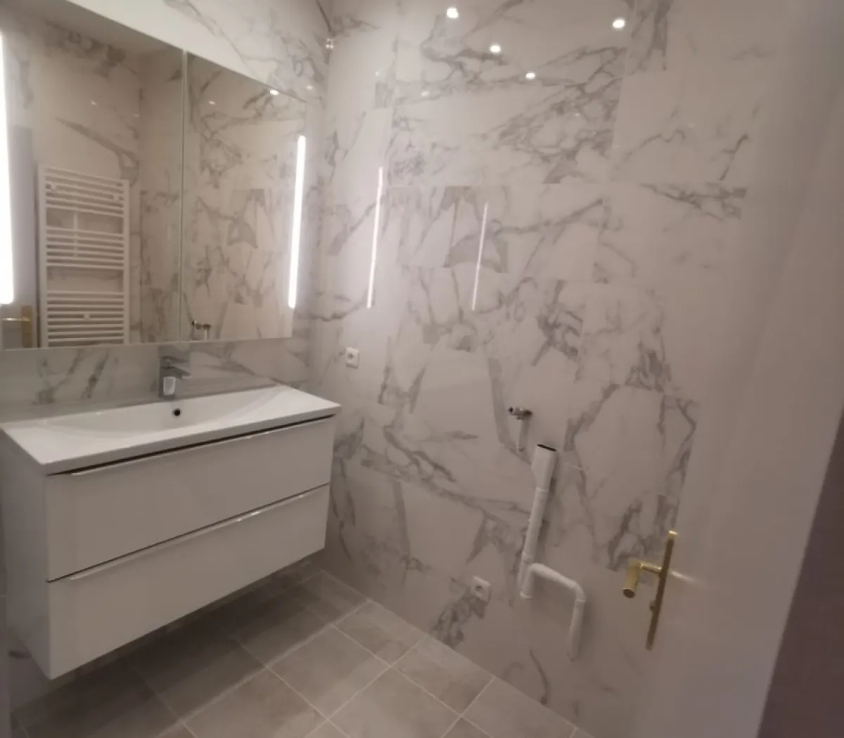 Location Lyon Appartement 380181ba