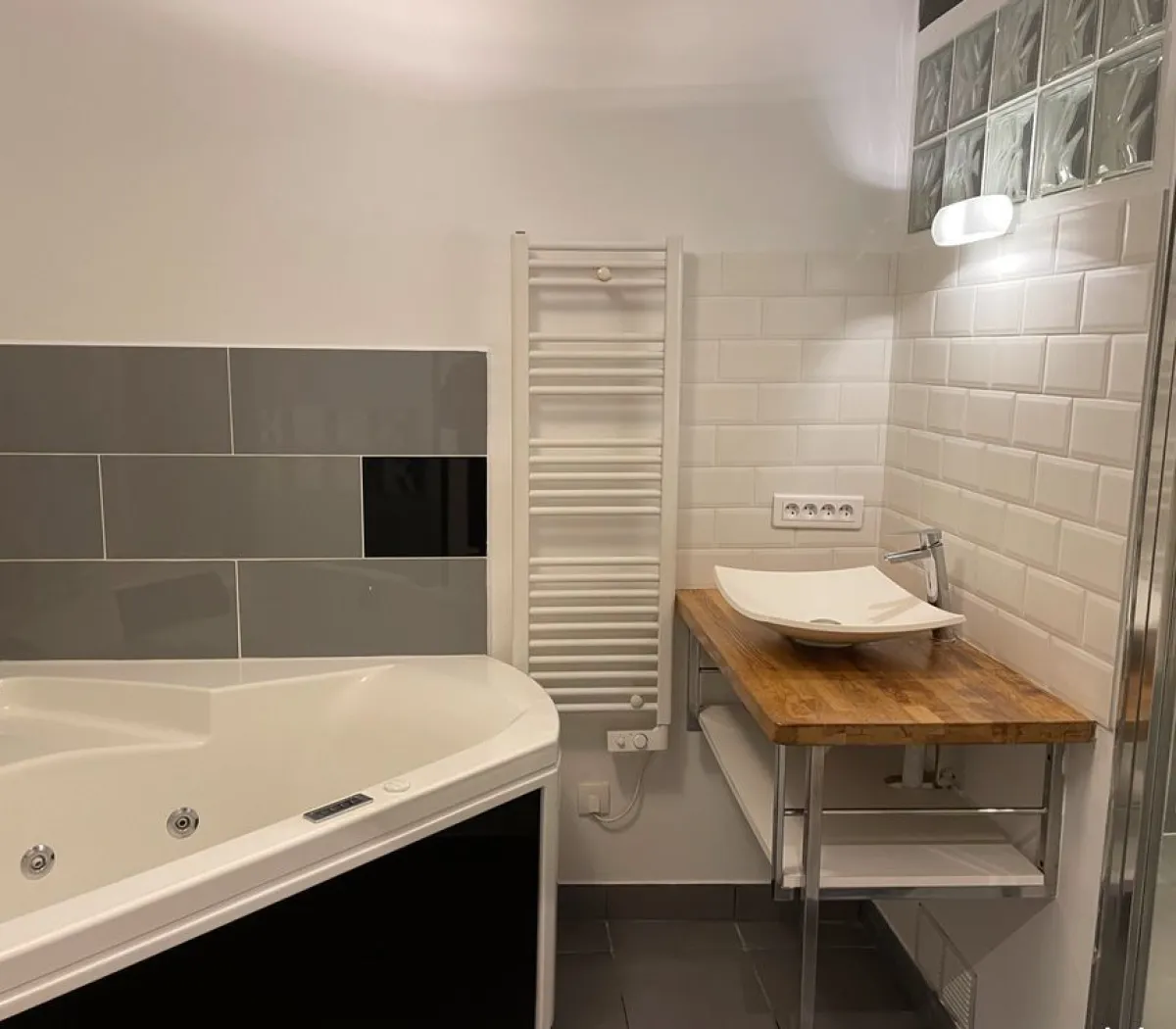 Location Clichy Appartement 46edf6f8