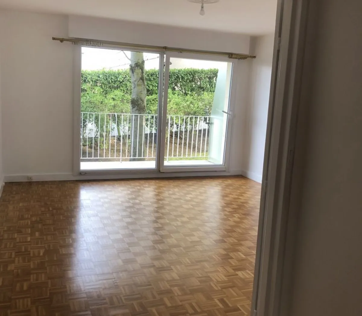 Location Versailles Appartement 4fc6accb