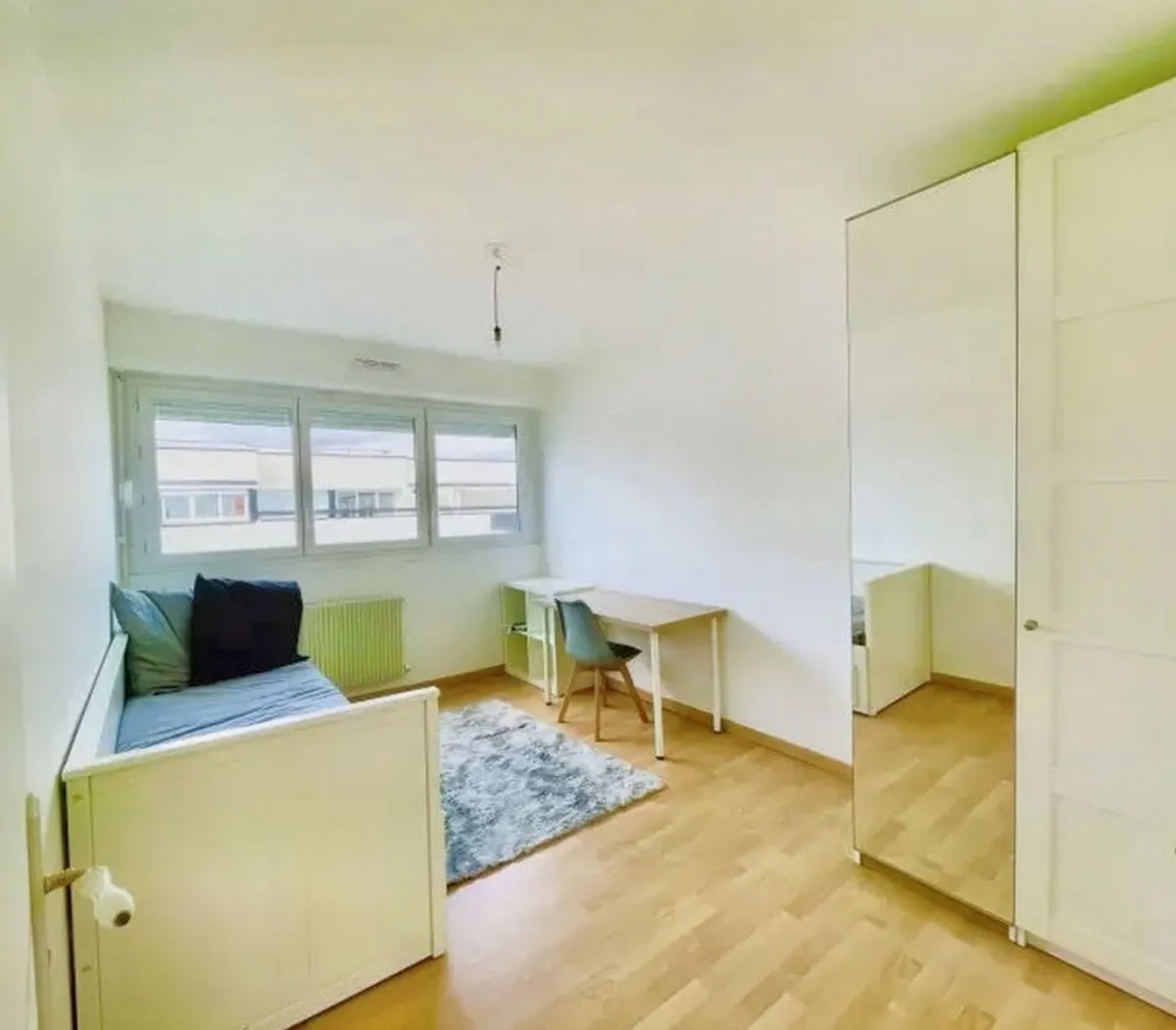 Location Pontoise Chambre 5735fe96