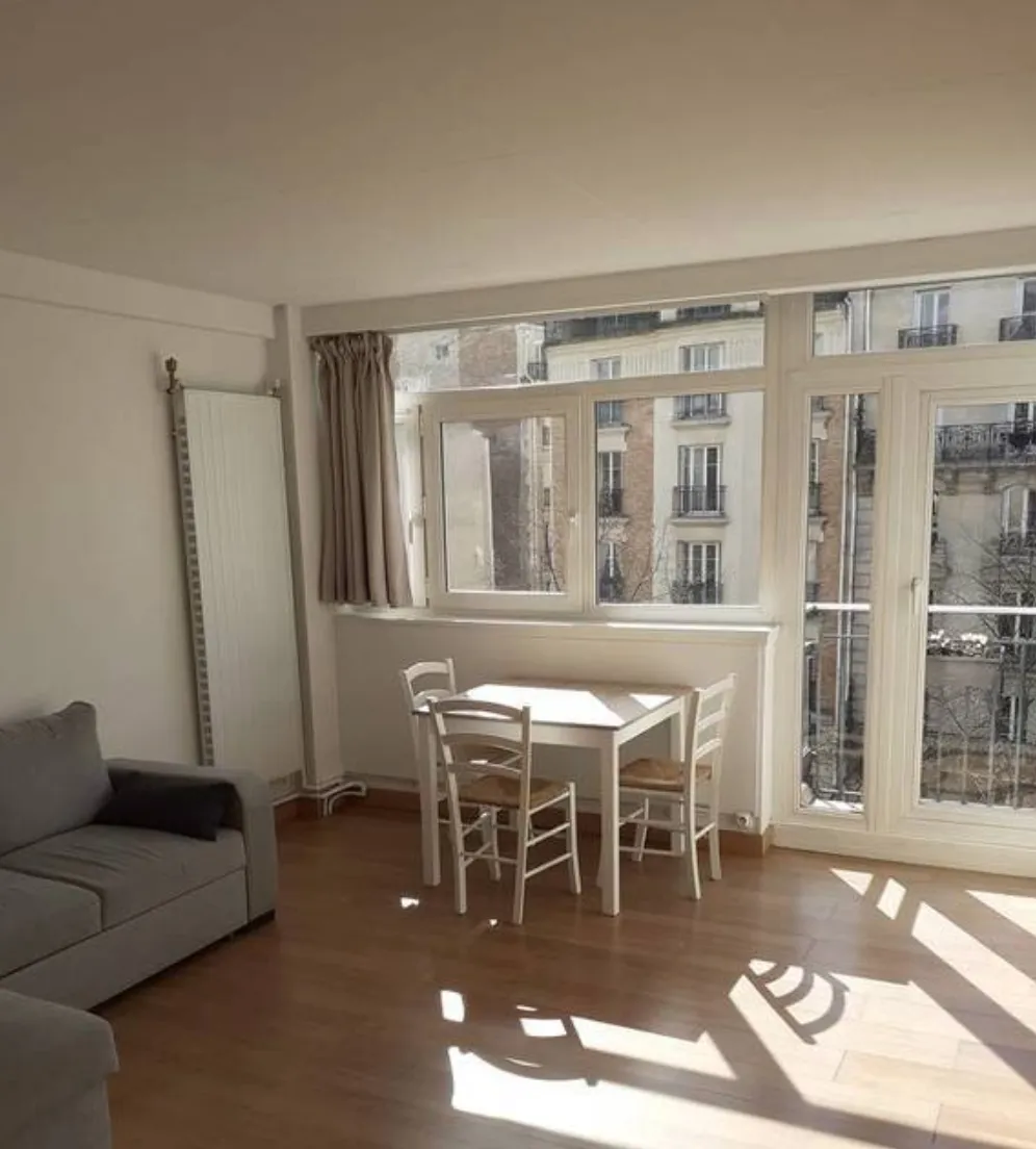 Location Paris Appartement 5808e90f4