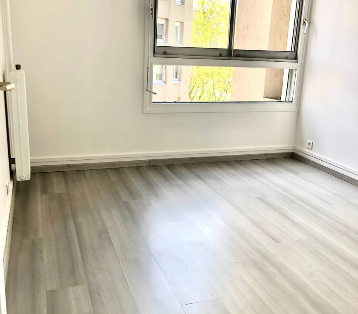 Location Courbevoie Appartement 5c1a8f3f