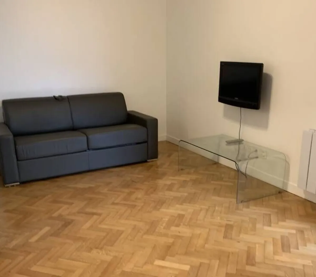 Location Issy-les-Moulineaux Appartement 61659bd3