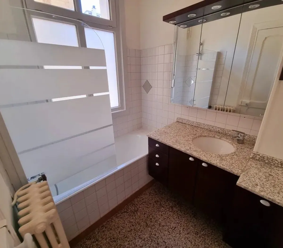 Location Asnières-sur-Seine Appartement 667a8b8d474f