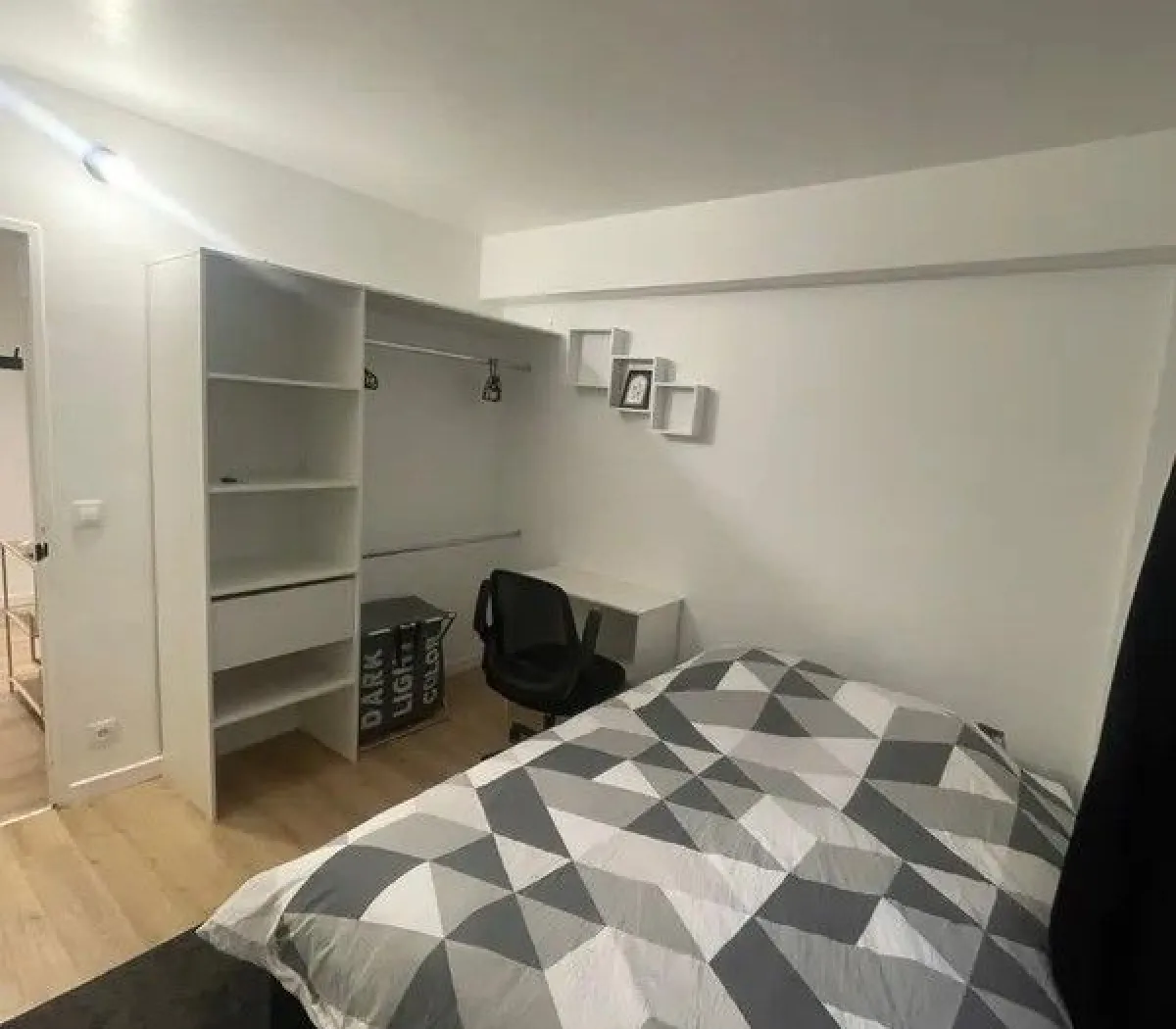 Location Asnières-sur-Seine Appartement 668292323ad0