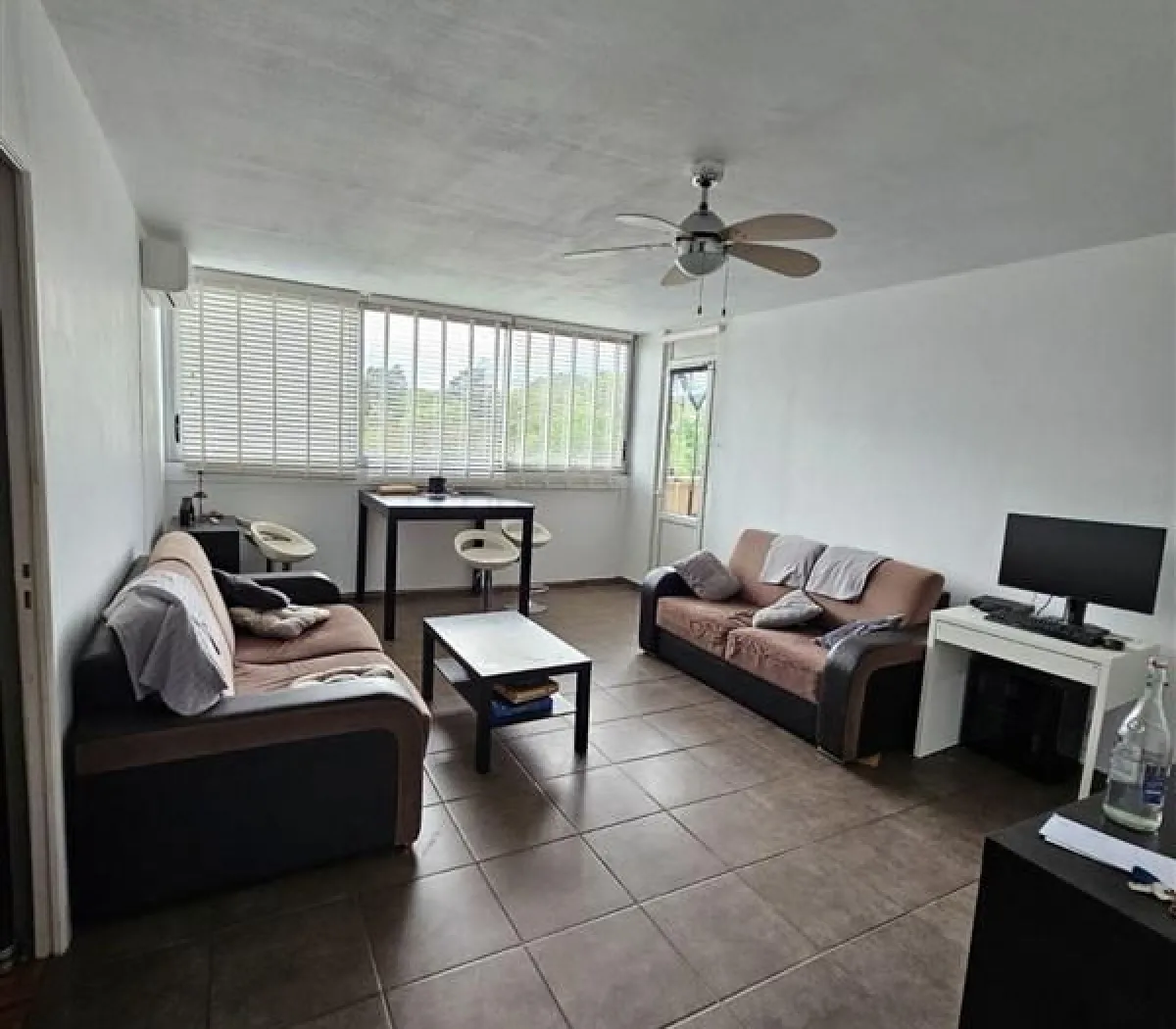 Location Écully Appartement 669e0db6ef0e