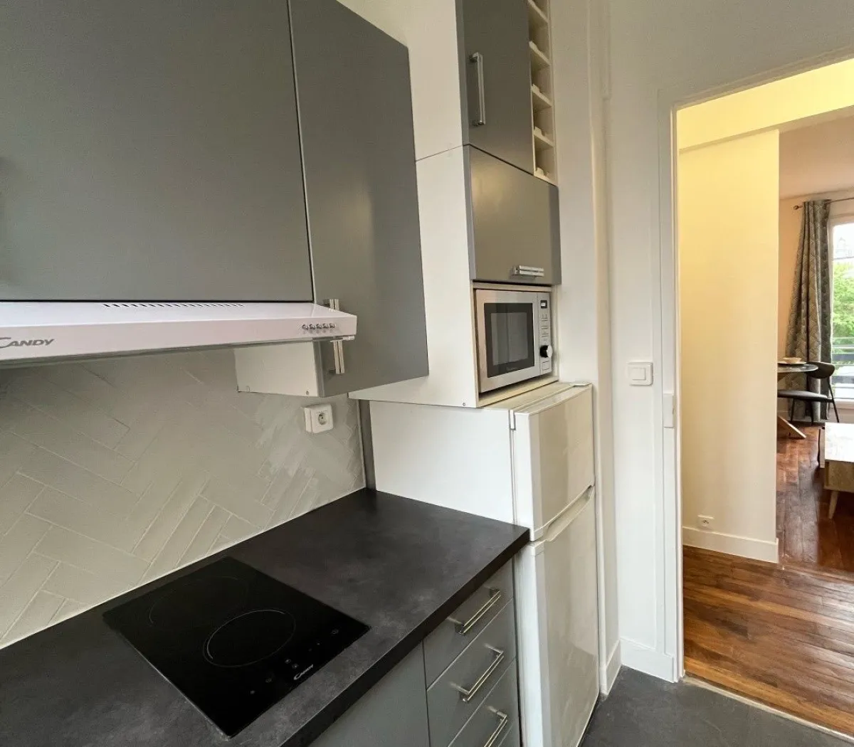 Location Asnières-sur-Seine Appartement 669fc1ae5671