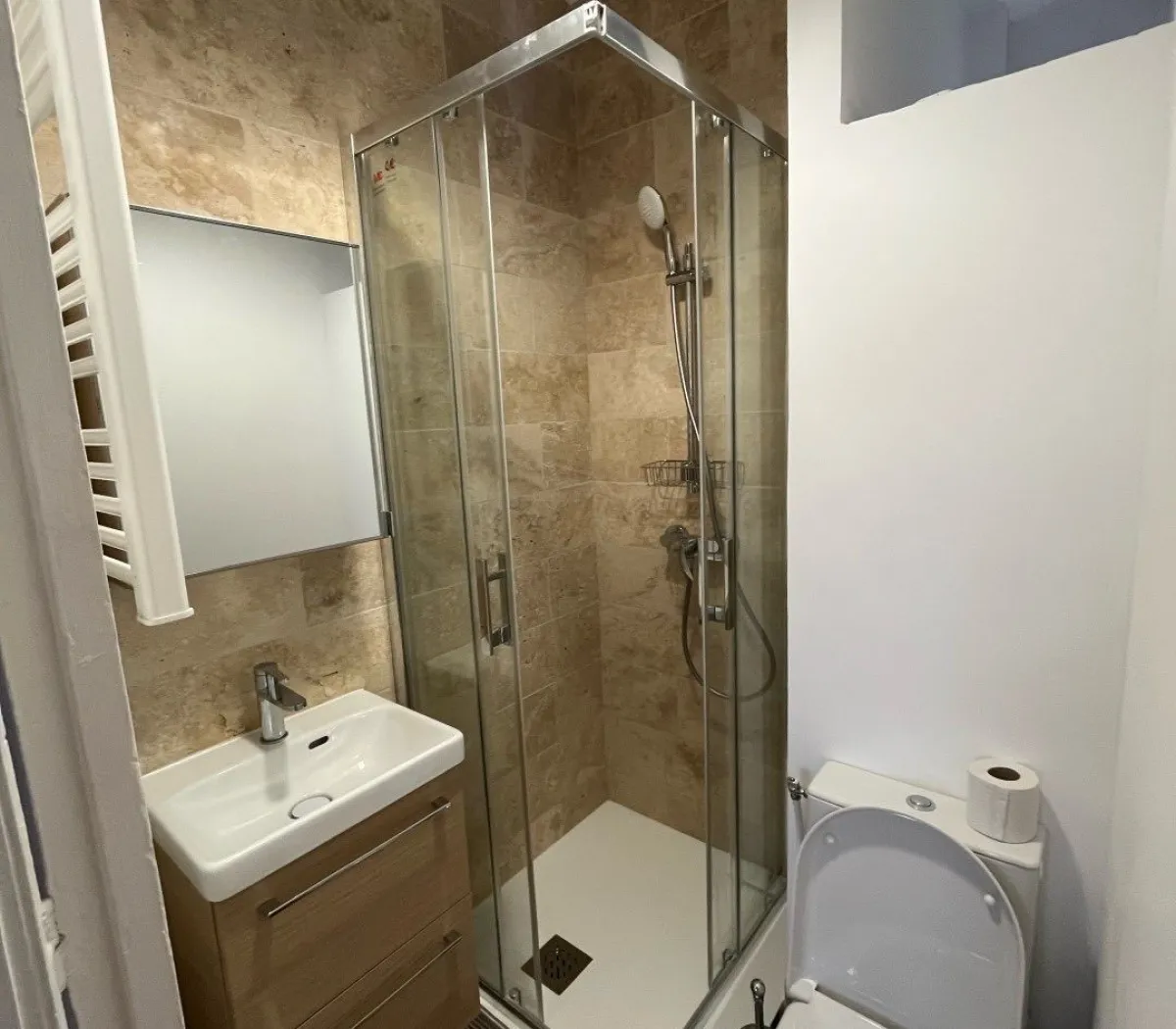 Location Asnières-sur-Seine Appartement 669fc1ae5671