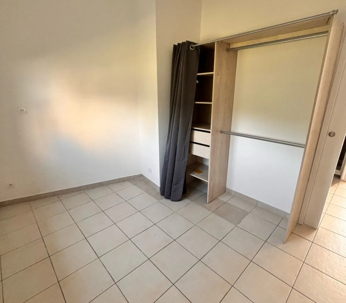 Location Rosny-sous-Bois Appartement 66a9f34a215c