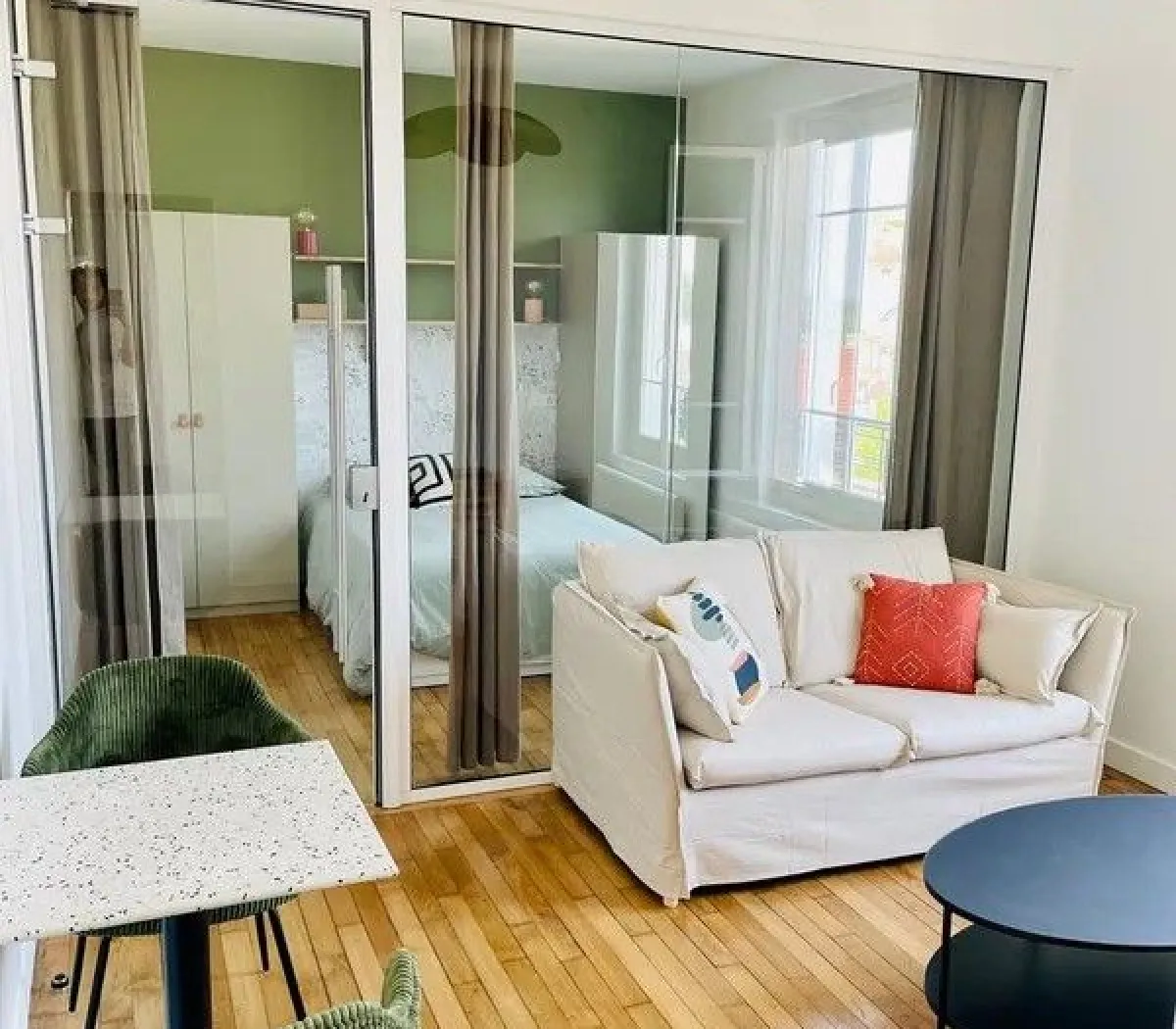 Location Garches Appartement 66c737081102