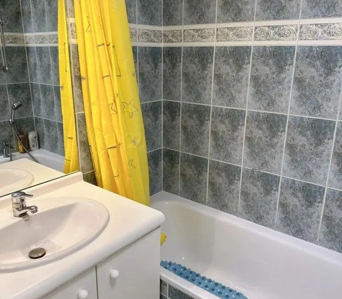 Location Courbevoie Appartement 66d07e4bd9a4