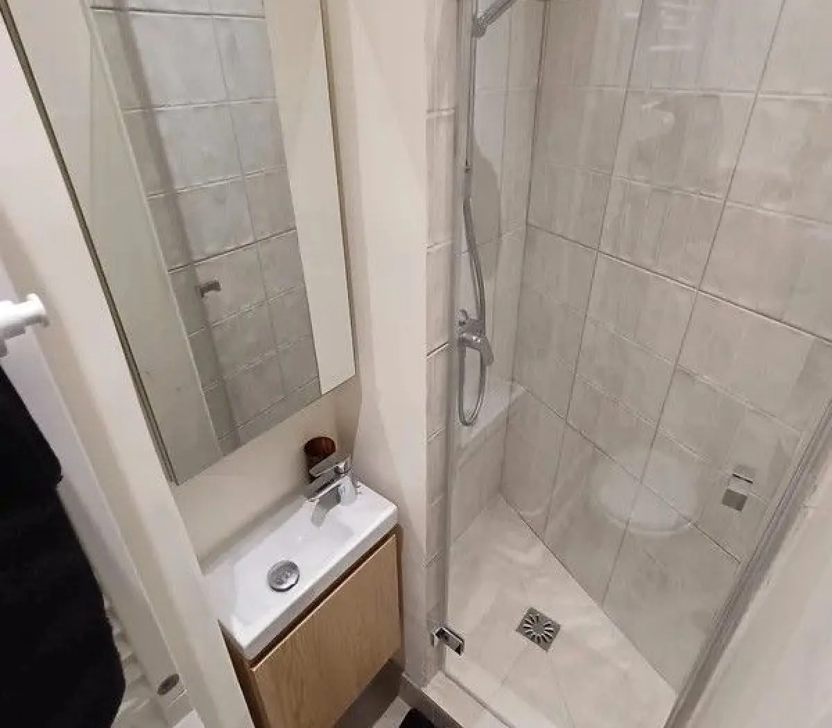 Location Paris Appartement 66e01733bfc4