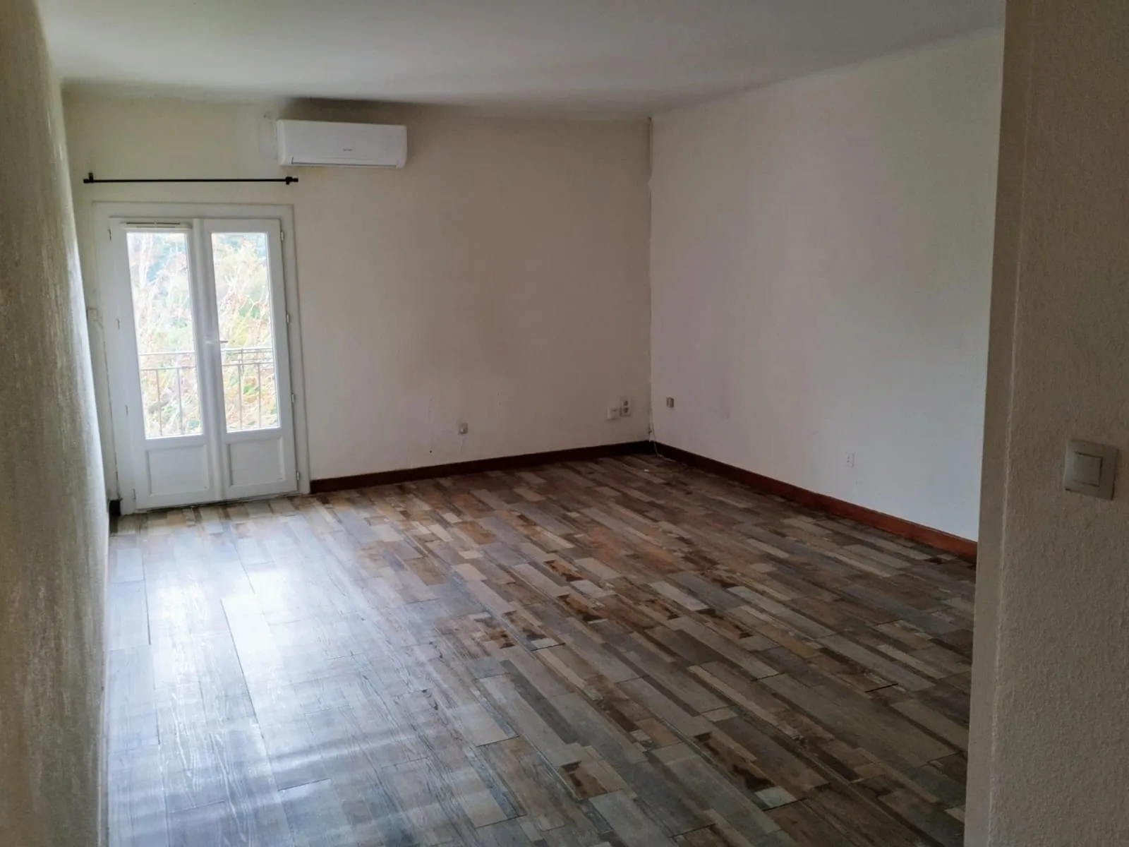 Location Althen-des-Paluds Appartement 66e1608659d1