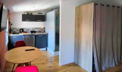 Location L'Isle-sur-la-Sorgue Appartement 66e16962c0ab