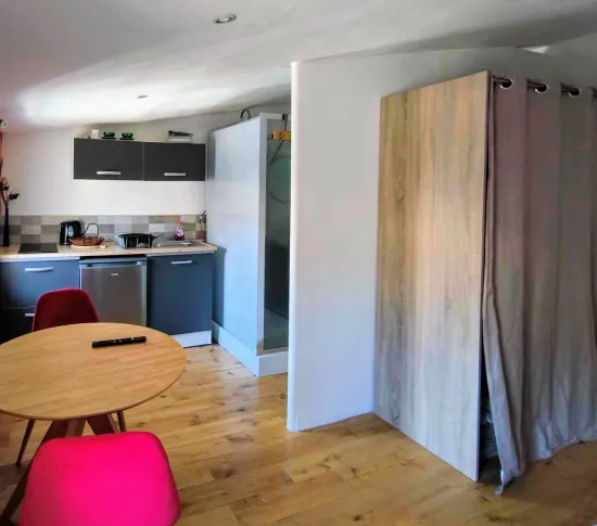 Location L'Isle-sur-la-Sorgue Appartement 66e16962c0ab