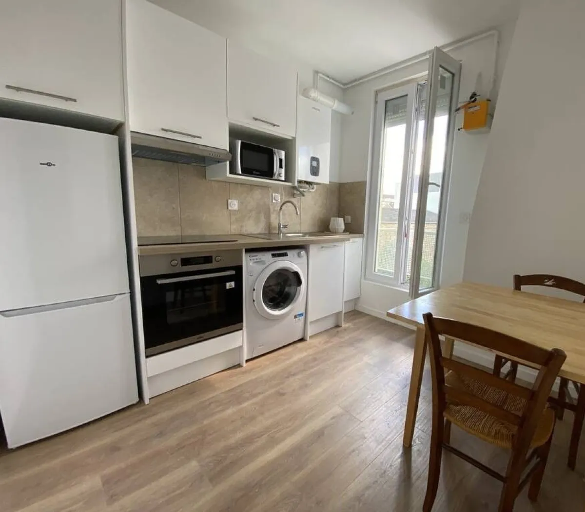 Location Juvisy-sur-Orge Appartement 66e30f9193e8