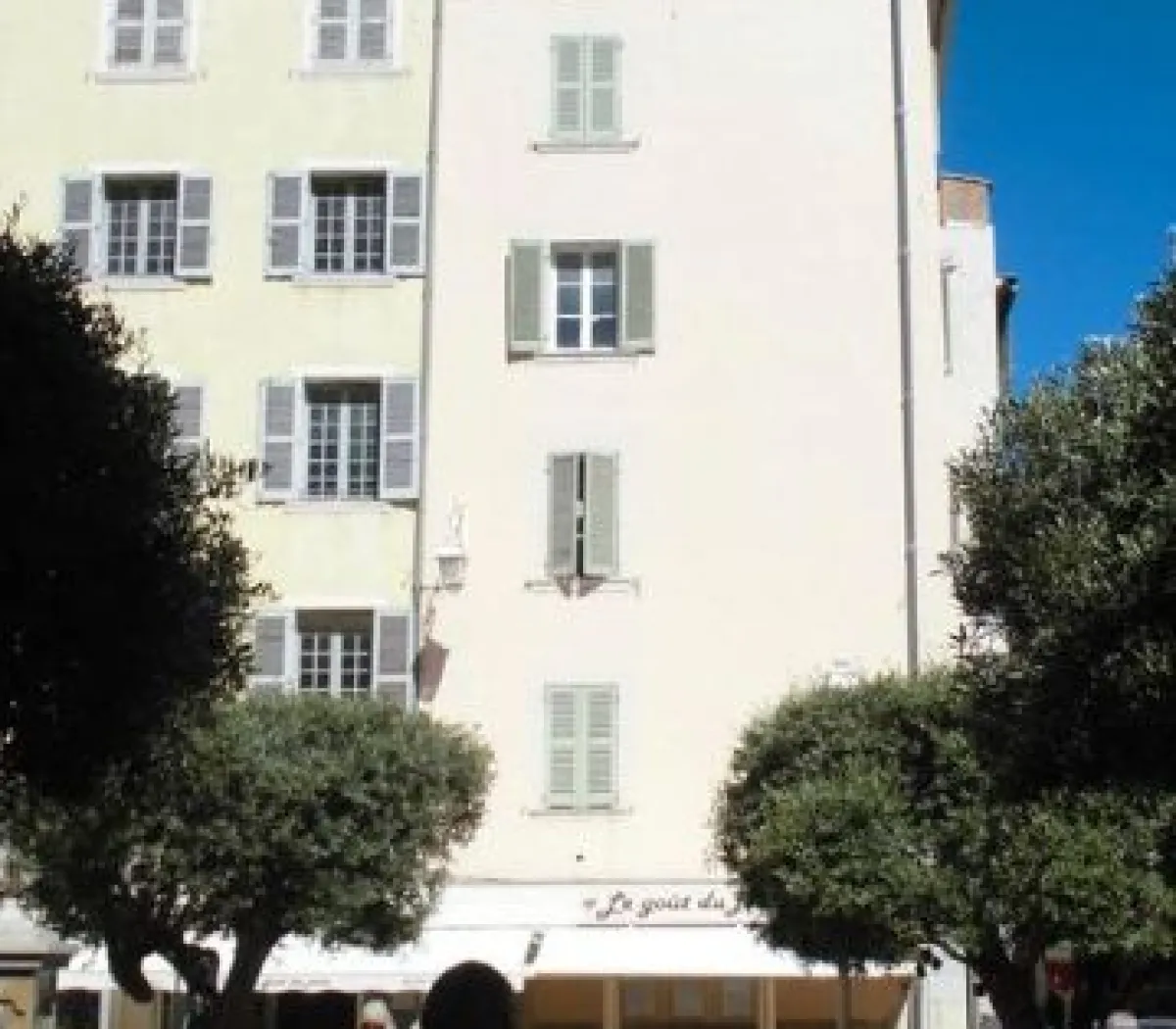 Location Toulon Appartement 66e9323e27de