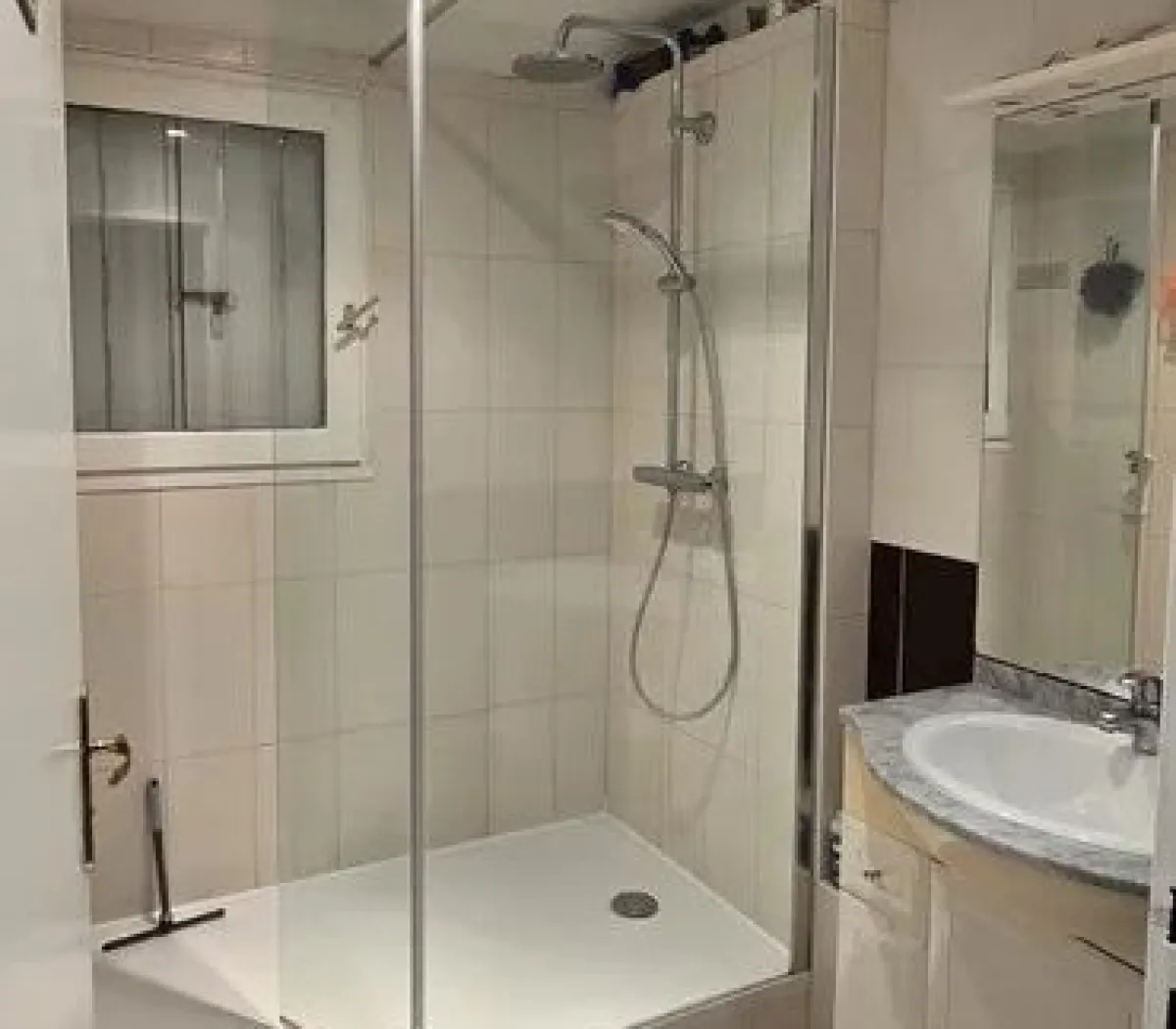 Location Asnières-sur-Seine Appartement 66ed54a9f1f2