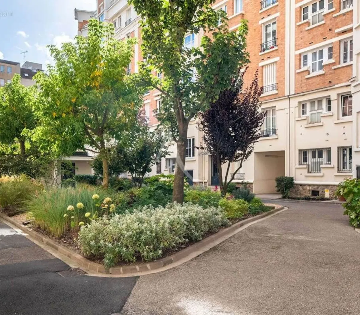 Location Courbevoie Appartement 66f268917dc1