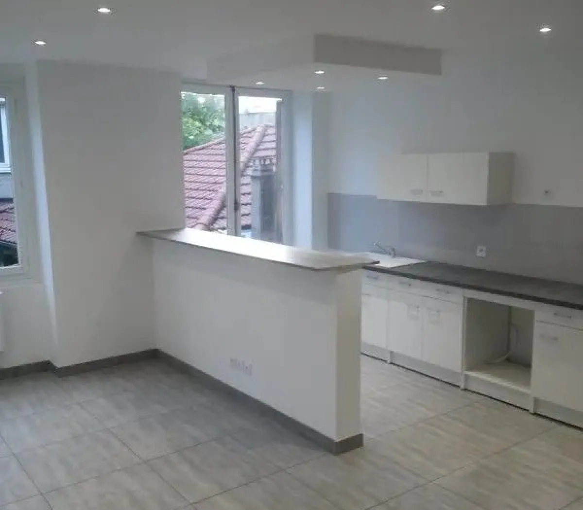 Location Saint-Étienne Appartement 66f28d6e9e54