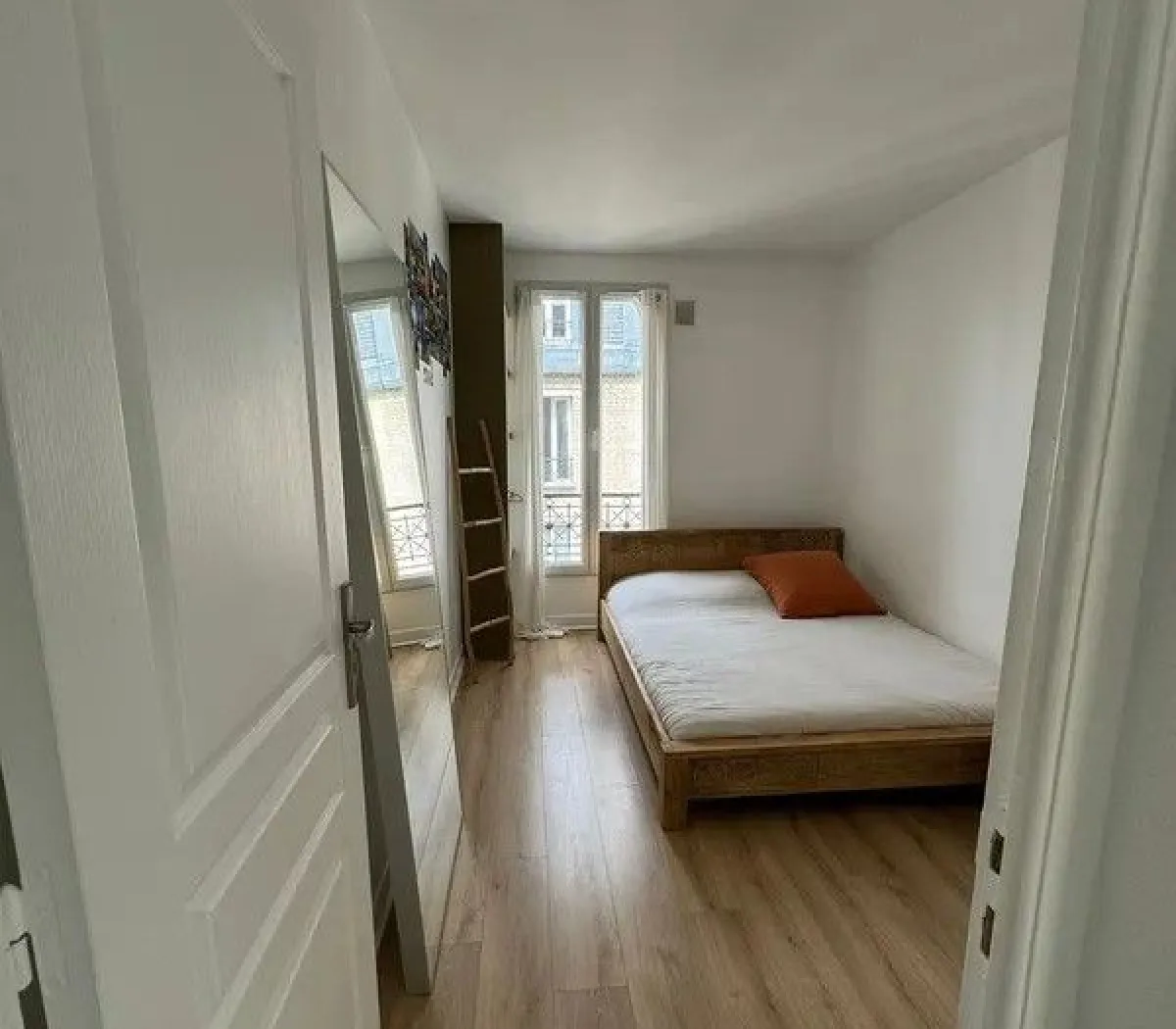 Location Saint-Ouen-sur-Seine Appartement 66f689db948c