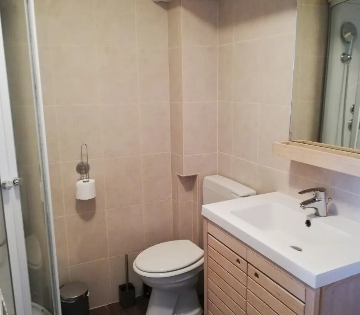 Location Levallois-Perret Appartement 66faa1cb0bdf