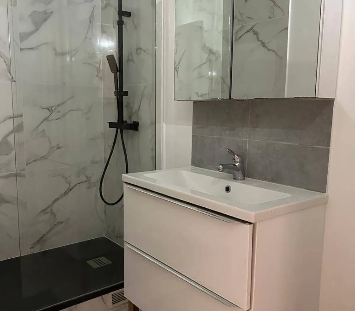 Location Évry-Courcouronnes Chambre 671b74ab4e98