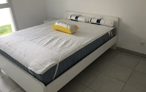 Location La Fare-les-Oliviers Appartement 67248514807c