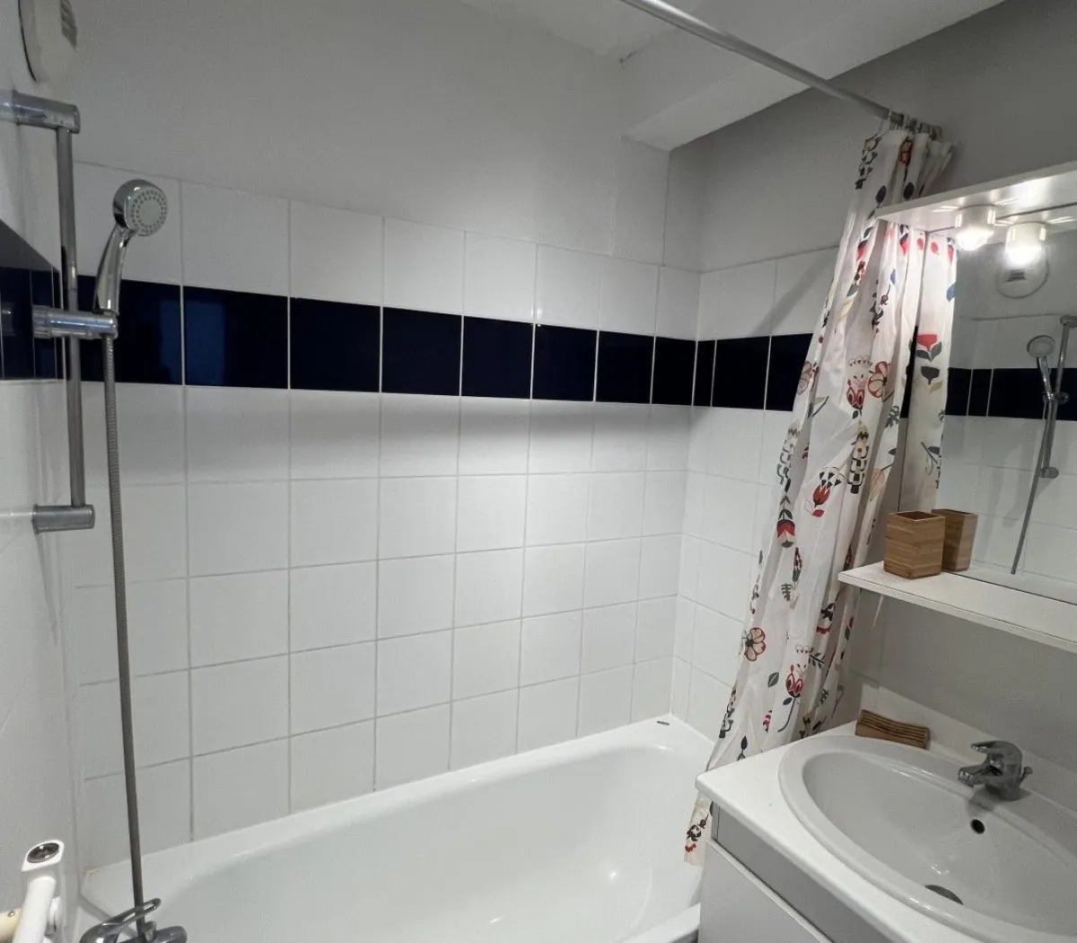 Location Bordeaux Appartement 674dd893e1f2