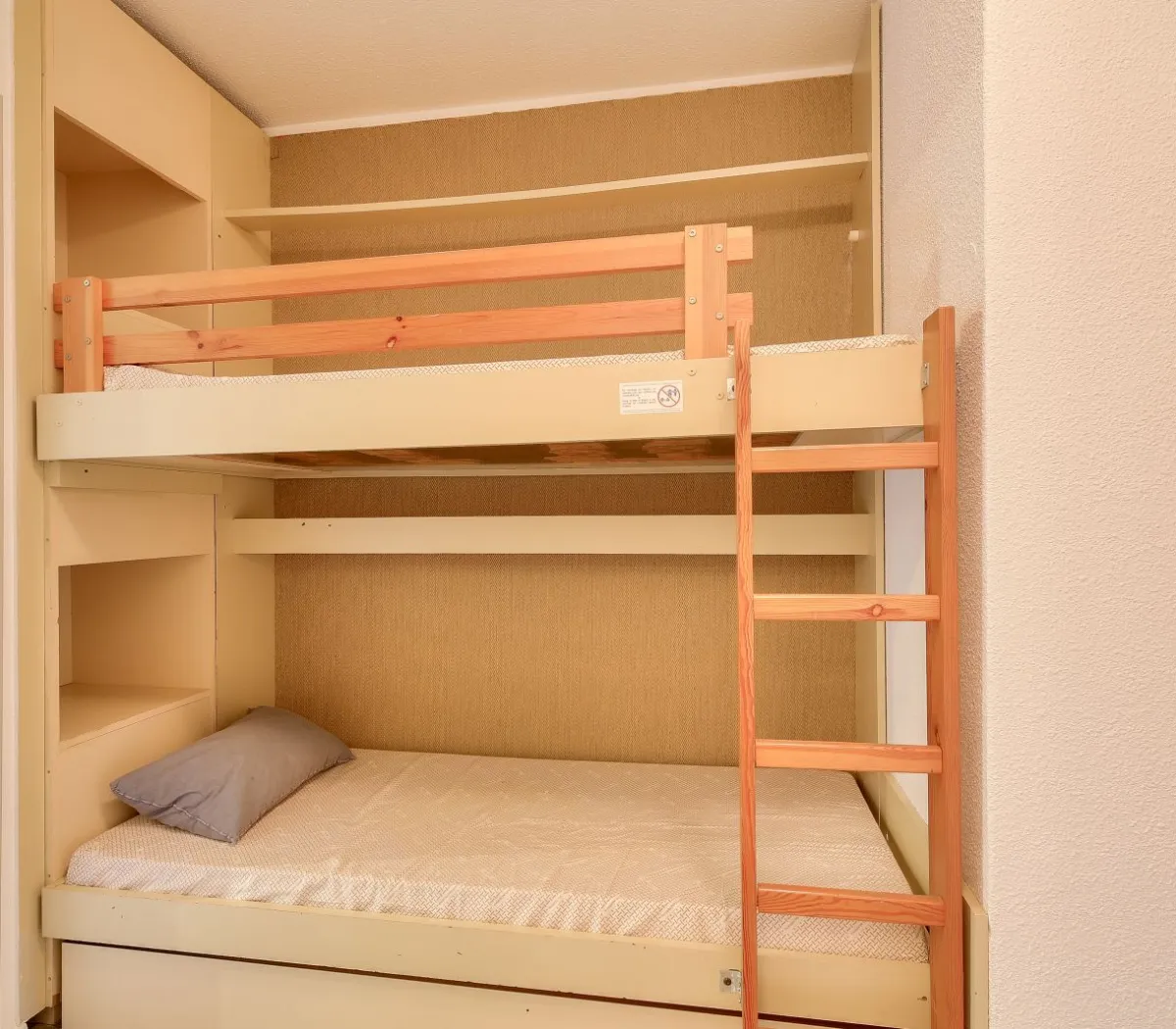 Location Saint-Raphaël Appartement 67516f73c7e2