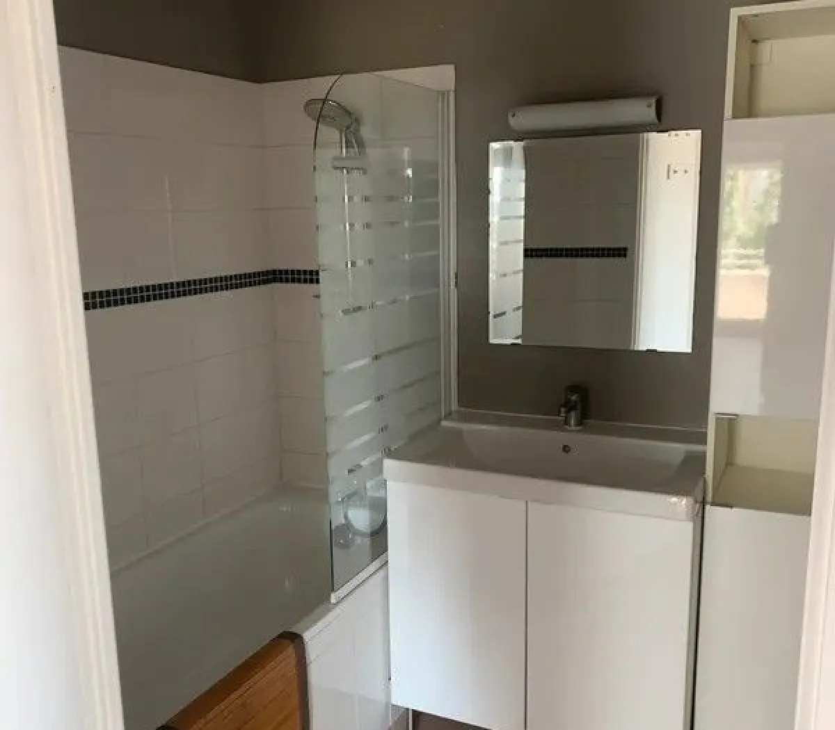 Location Aix-en-Provence Appartement 6751bf440e5e