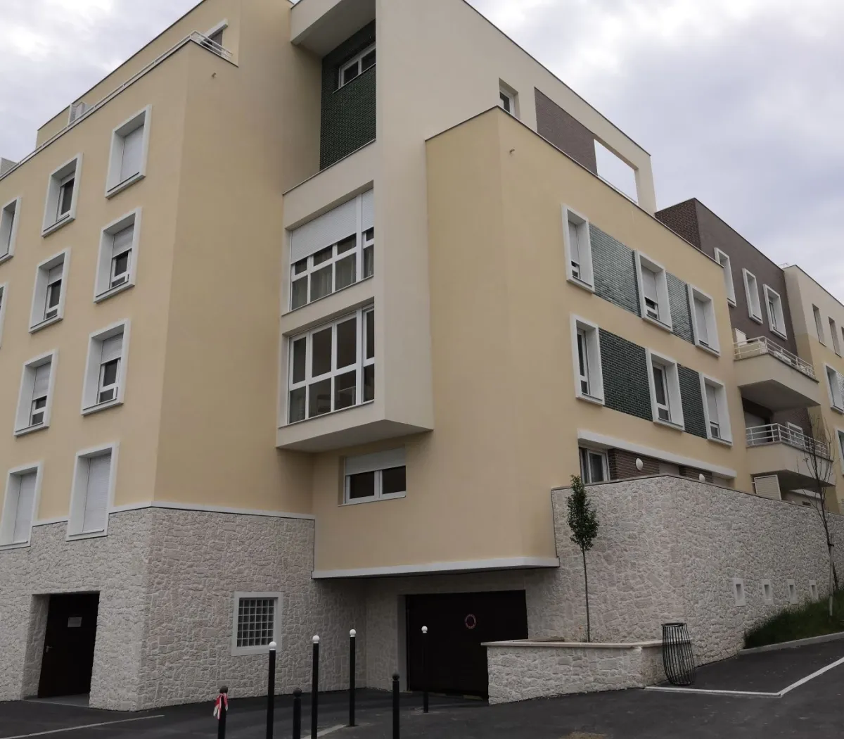 Location Ivry-sur-Seine Appartement 6763fd403aa9