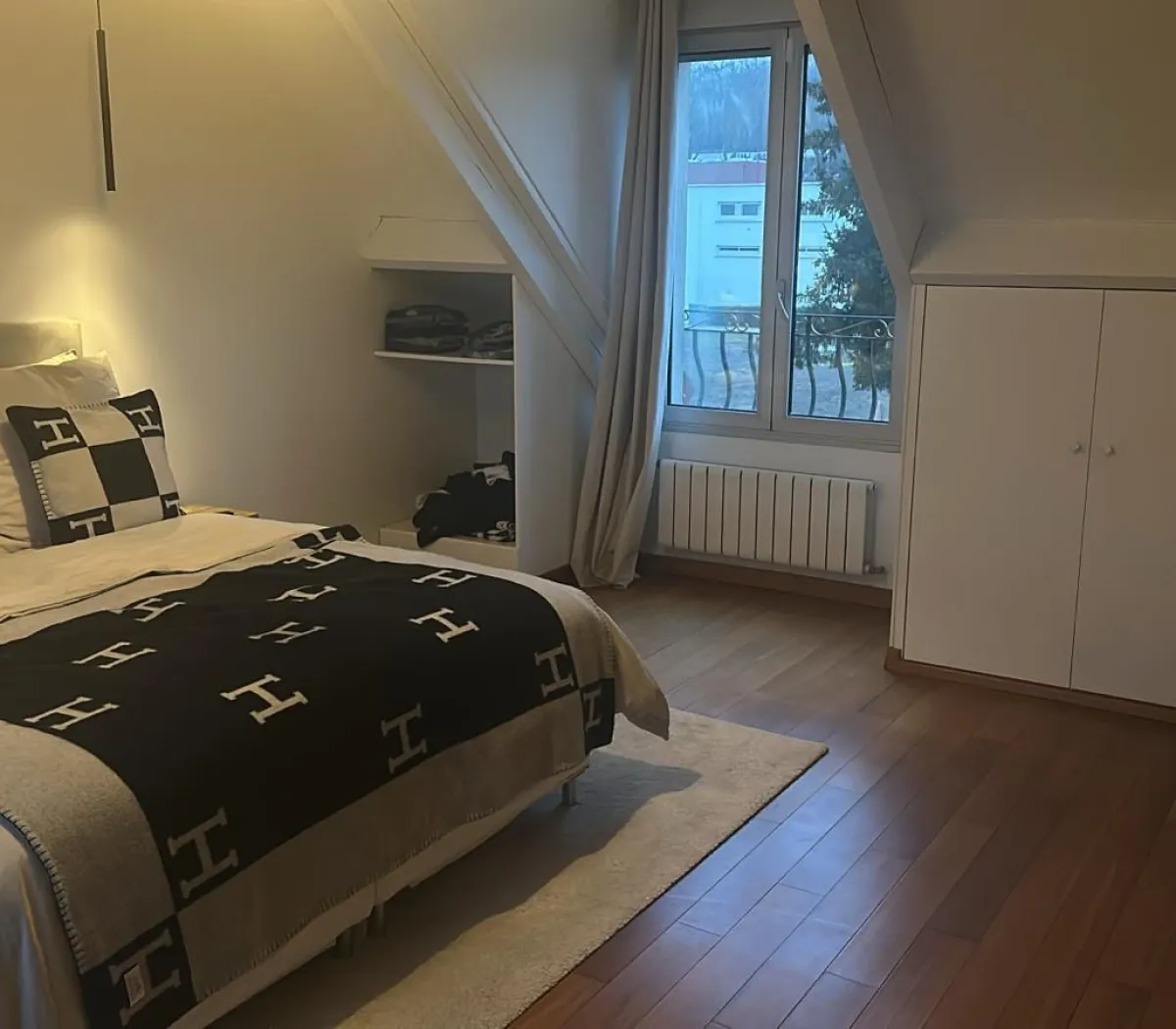 Location Suresnes Maison 6790f04bdb3b