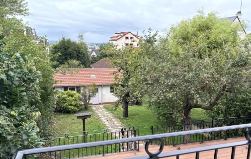 Location Rueil-Malmaison Maison 6794d90e821f