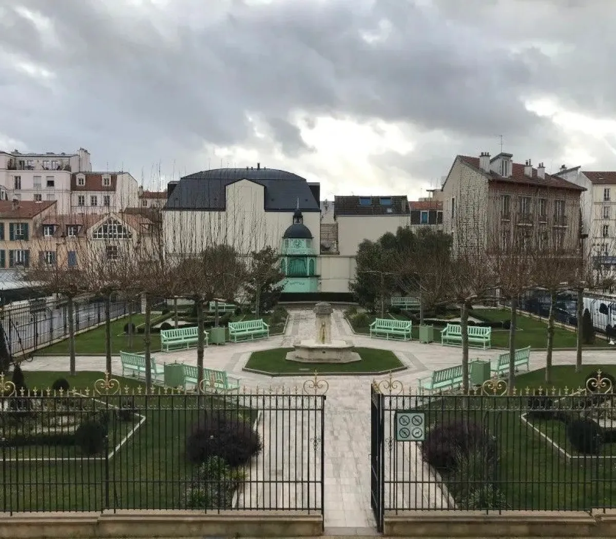 Location Puteaux Appartement 67990323914e