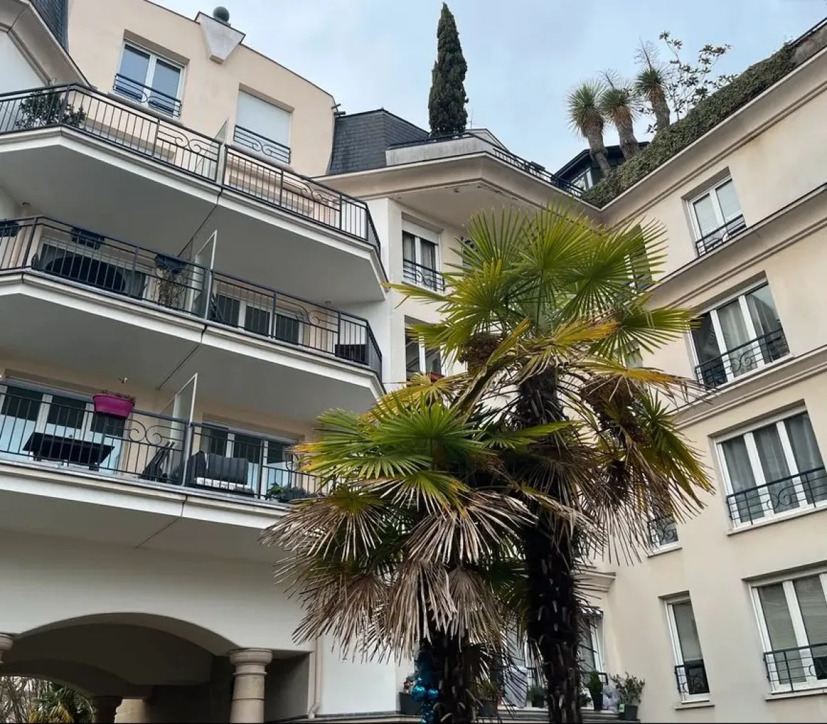 Location Le Plessis-Robinson Appartement 67aa17d925b1