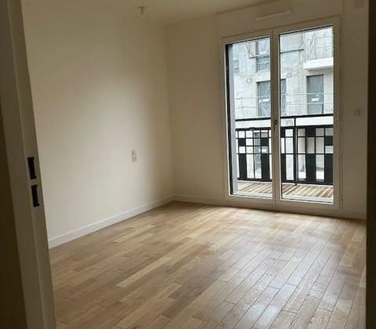 Location Courbevoie Appartement 67ae068eb45d