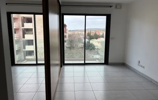 Location Aix-en-Provence Appartement 67b05a33d65b