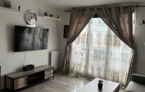 Location Suresnes Appartement 67c5cd458ef8