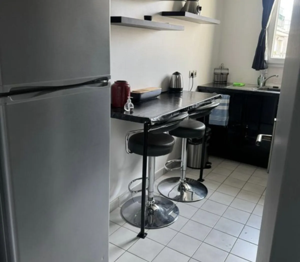 Location Suresnes Appartement 67c5cd458ef8