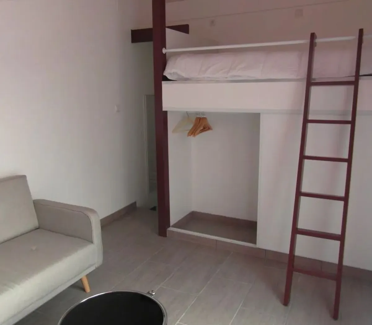 Location Pau Appartement 67d0404257ee